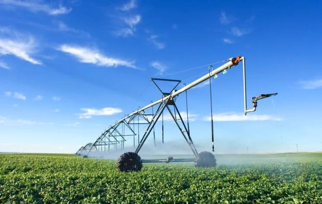 pivot irrigation pivot irrigation
